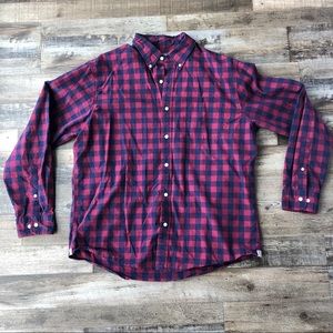 Men’s Traditional Fit Comfort-First Button Down